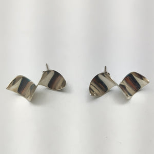 ARETES PAR,DIJE PLATA 4,40 GRMS (SEMINUEVO)