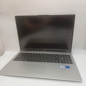 LAPTOP HUAWEI MATEBOOK D16 MCLF-X (2024) 1 TB SSD 16 GB RAM (SEMINUEVO)