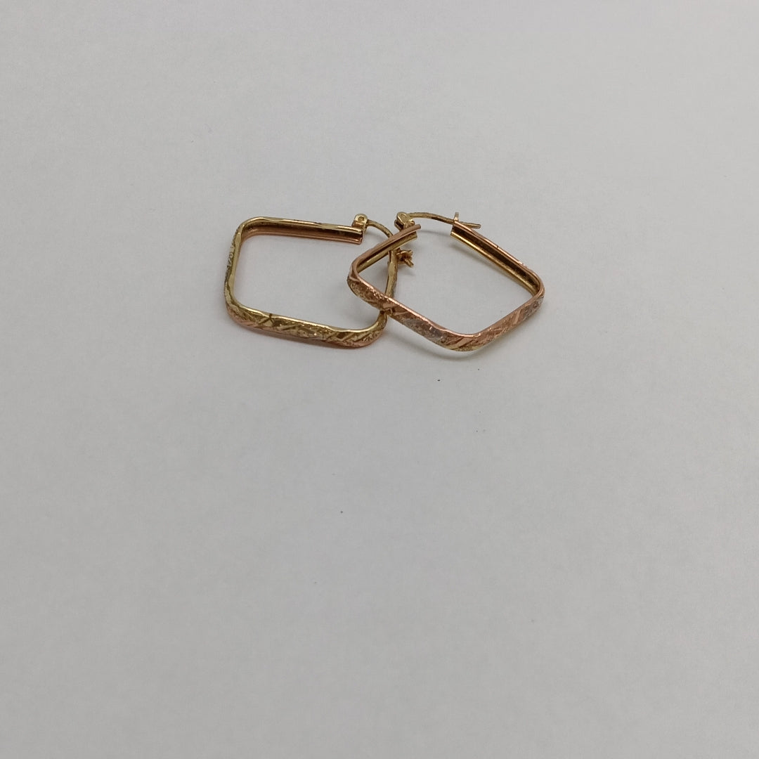 ARRACADAS PAR ORO 14 K 3,20 GRMS (SEMINUEVO)