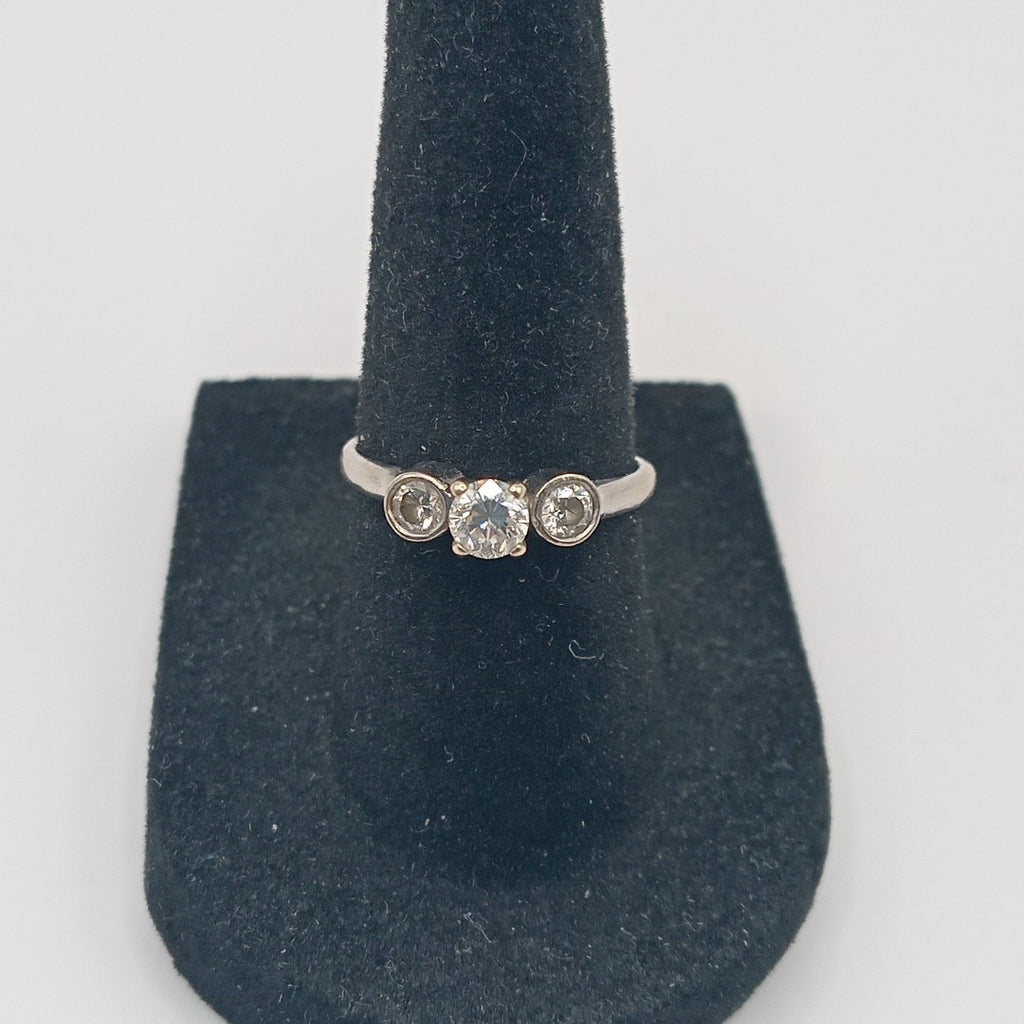 ANILLITO ORO, ORO BLANCO 14 K 2.2 GRMS (SEMINUEVO)