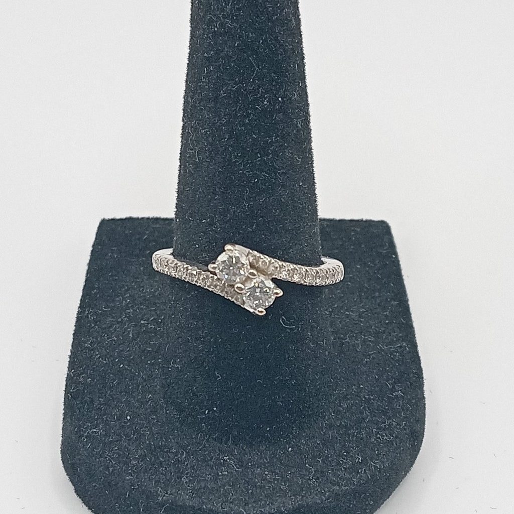 ANILLITO ORO, ORO BLANCO 14 K 3.2 GRMS (SEMINUEVO)