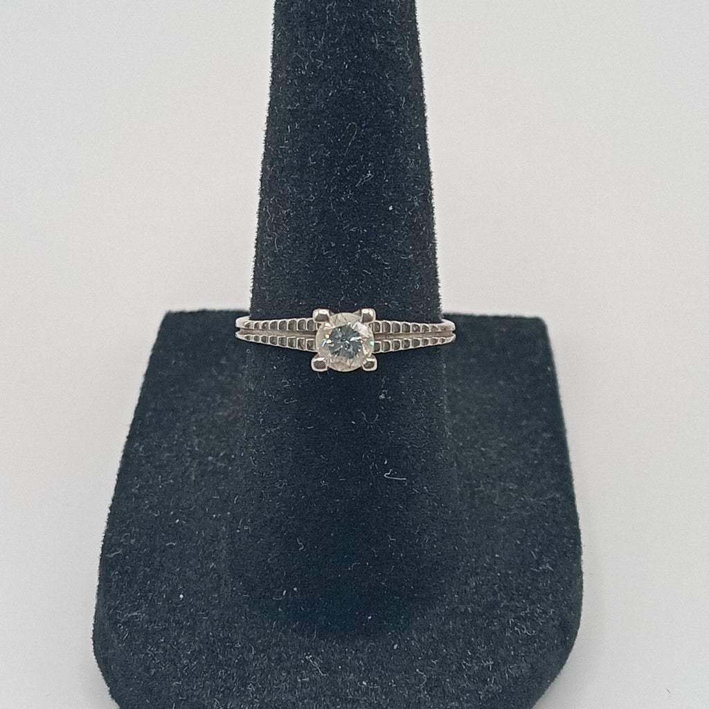 ANILLITO ORO, ORO BLANCO 14 K 2 GRMS (SEMINUEVO)