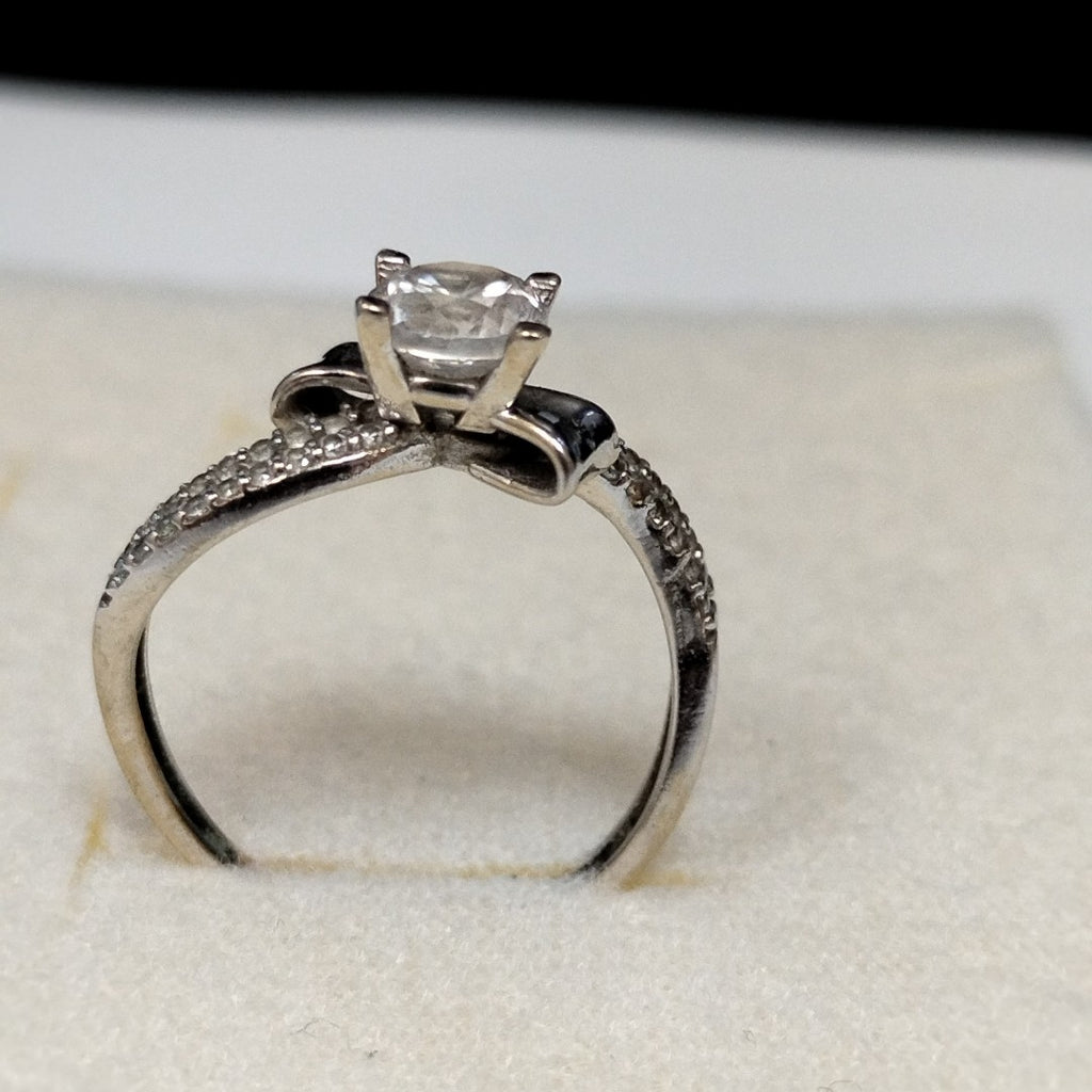 ANILLITO ORO BLANCO 14 K 2.1 GRMS (SEMINUEVO)