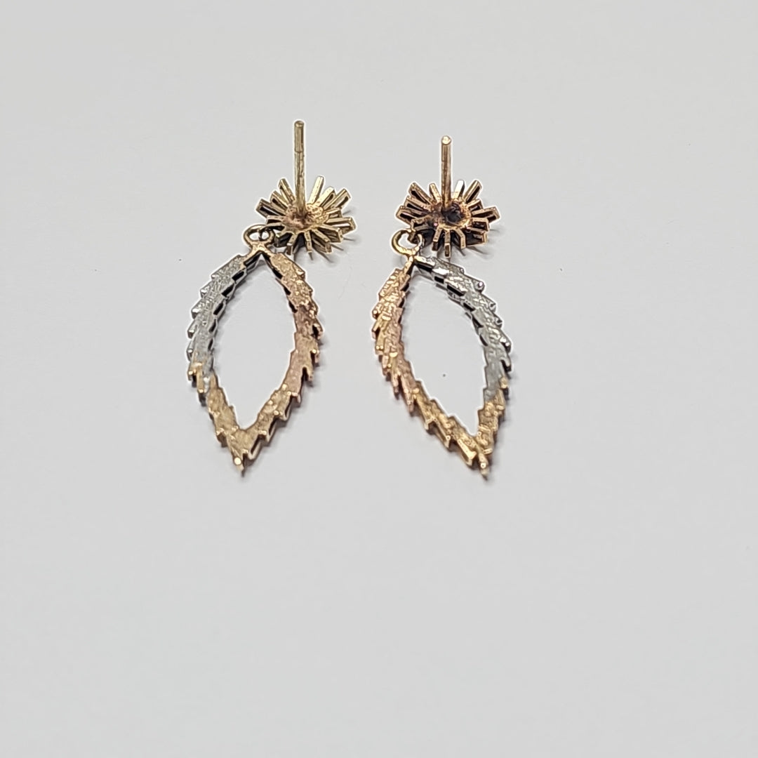 ARETES PAR ORO, ORO COMBINADO 14 K 2.4 GRMS (SEMINUEVO)
