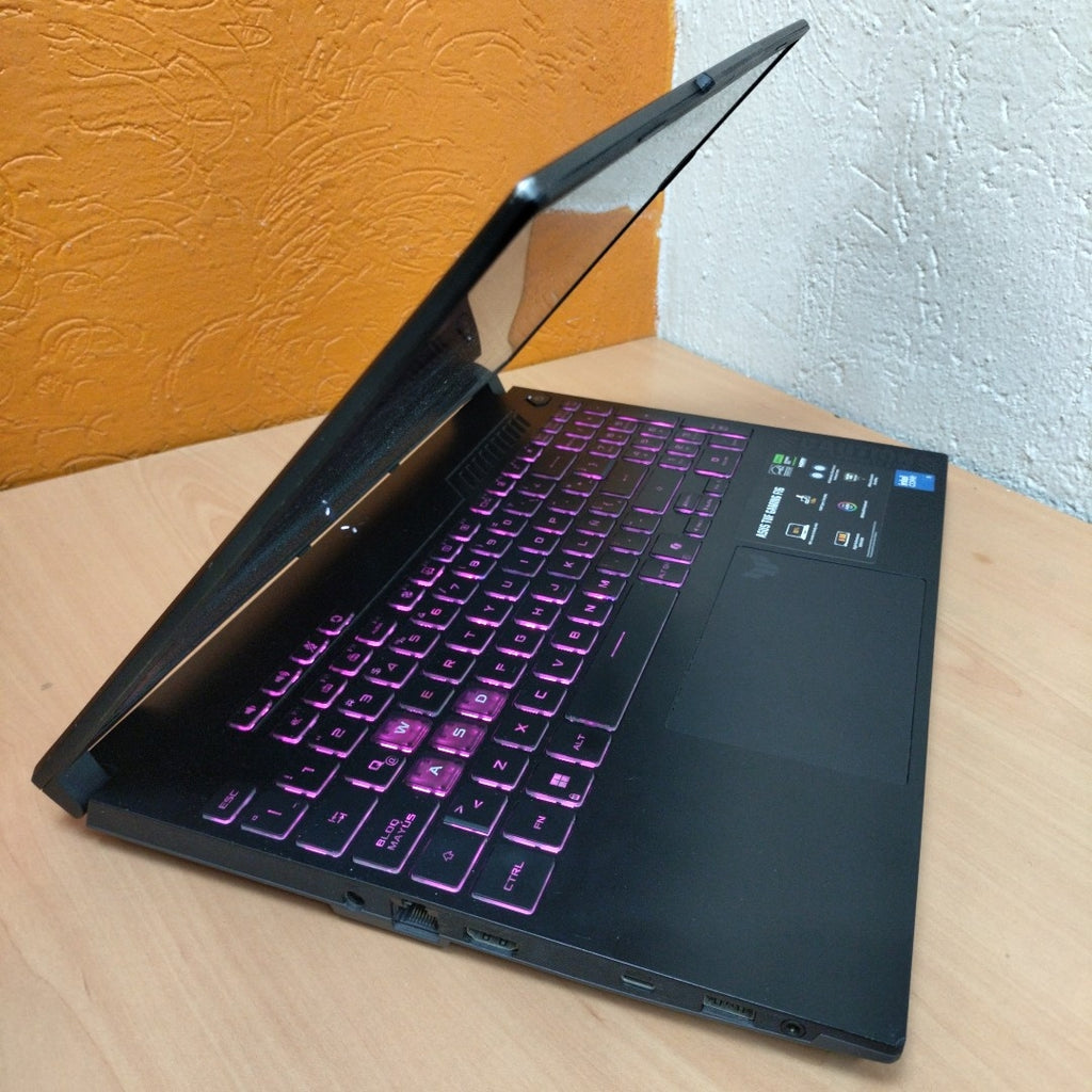 LAPTOP ASUS TUF GAMING F16 FX607VJ-RL024W (2025) 512 GB SSD 16 GB RAM (SEMINUEVO)