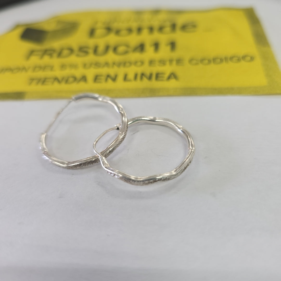 PAR ARRACADAS LABRADAS PLATA .925 2.5 GR (NUEVO)