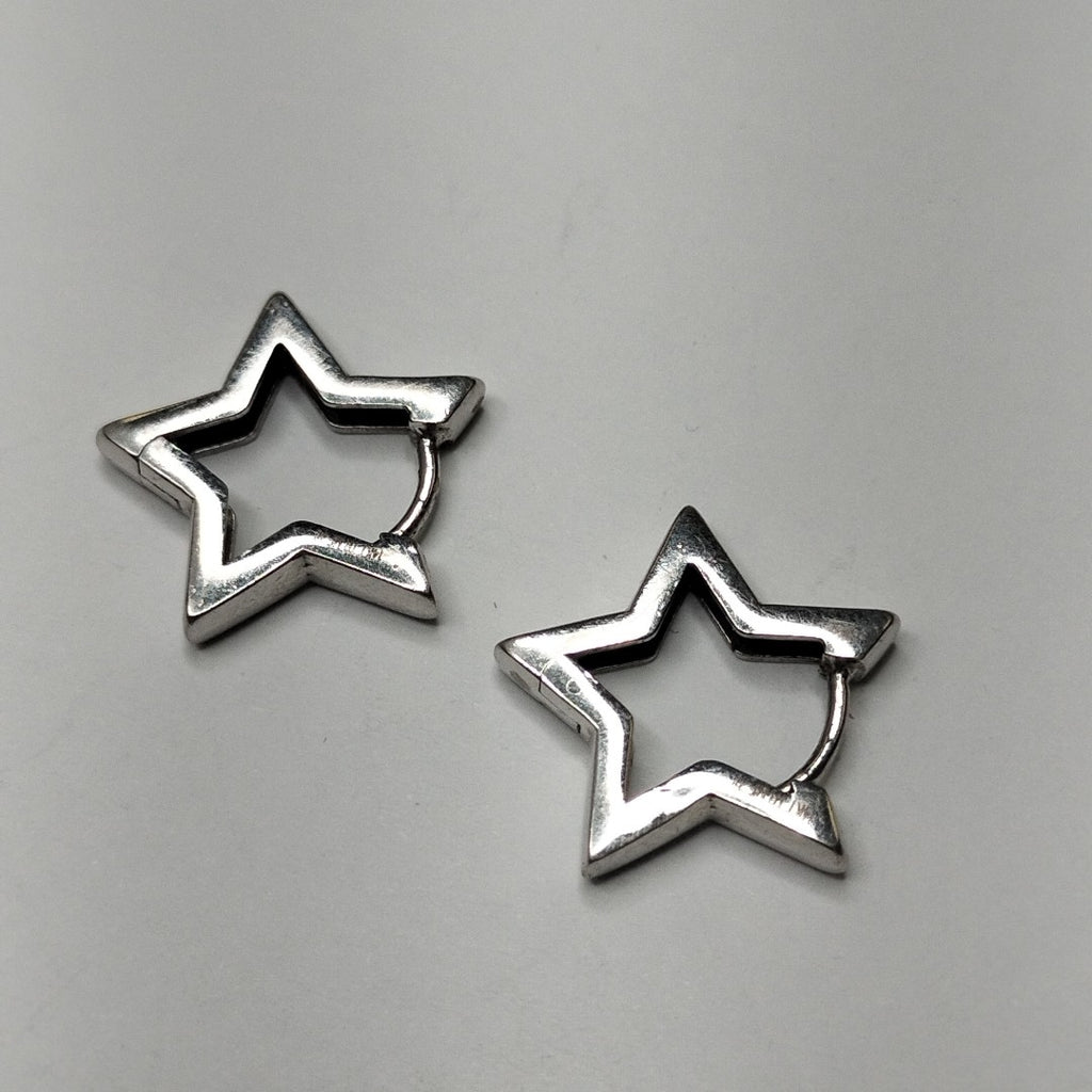 ARETES PAR ORO BLANCO 14 K 2.5 GRMS (SEMINUEVO)