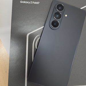 CELULAR SAMSUNG GALAXY Z FOLD7 SM-F966B (2025) 1 TB 16 GB RAM (SEMINUEVO)