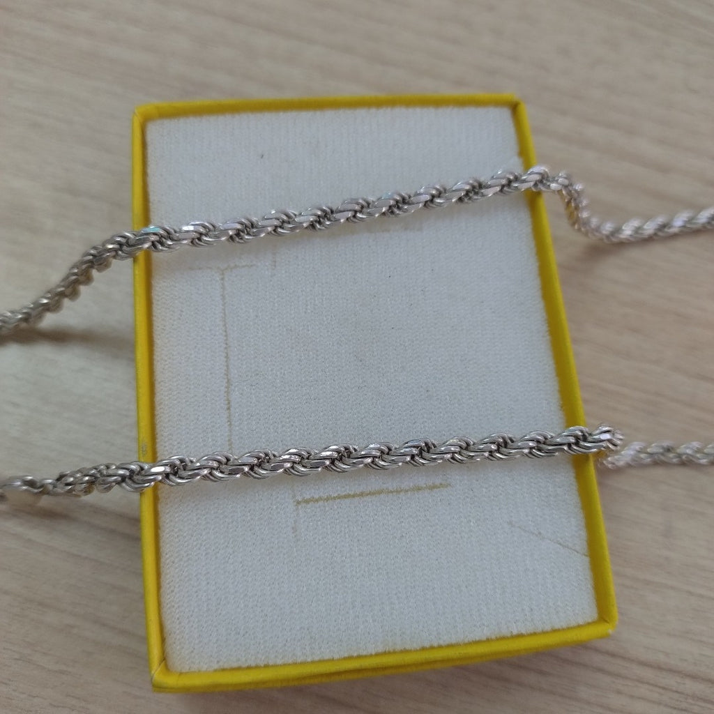 CADENA, CRUCIFIJO PLATA 35.5 GRMS (SEMINUEVO)