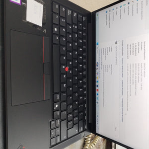 LAPTOP LENOVO THINKPAD E14 GEN 7 (2025) 512 GB SSD 16 GB RAM (SEMINUEVO)