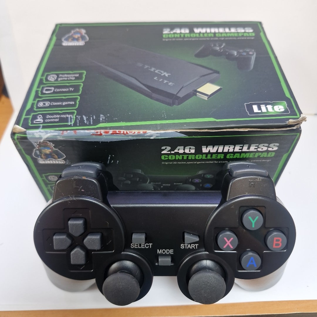 CONSOLA DE VIDEOJUEGO OTRAS MARCAS OTROS MODELOS GAME STICK 2 CONTROLES (SEMINUEVO)