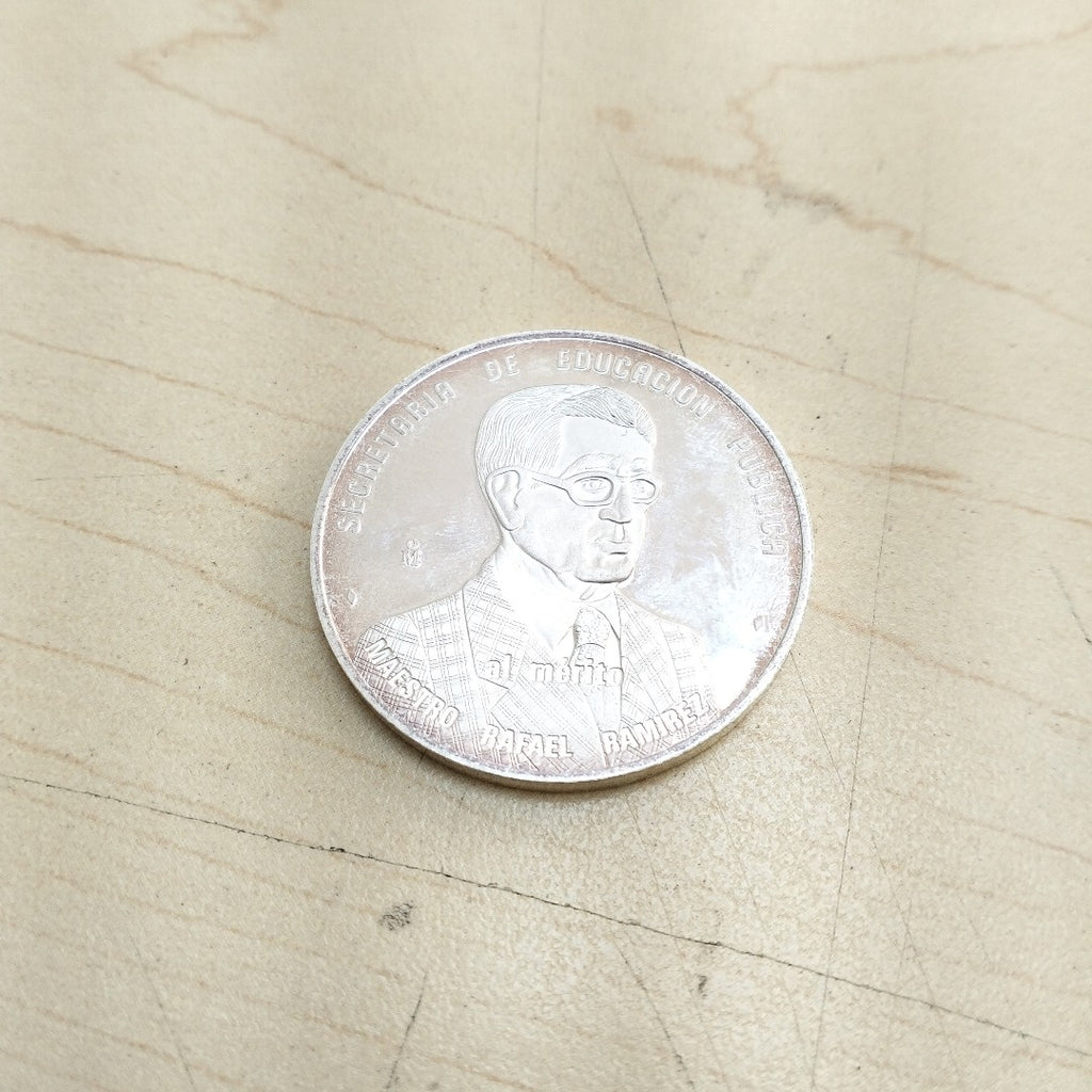MEDALLA CONMEMORATIVA PLATA 27,90 GRMS (SEMINUEVO)