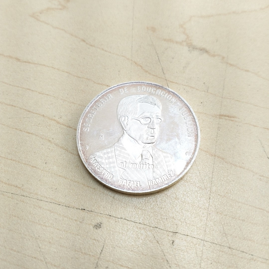 MEDALLA CONMEMORATIVA PLATA 27,90 GRMS (SEMINUEVO)