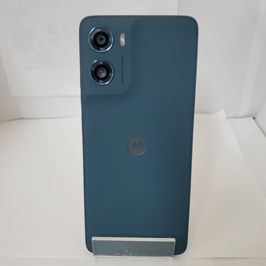 CELULAR MOTOROLA MOTO G06 XT2535-2 (2025) 64 GB 4 GB RAM (SEMINUEVO)