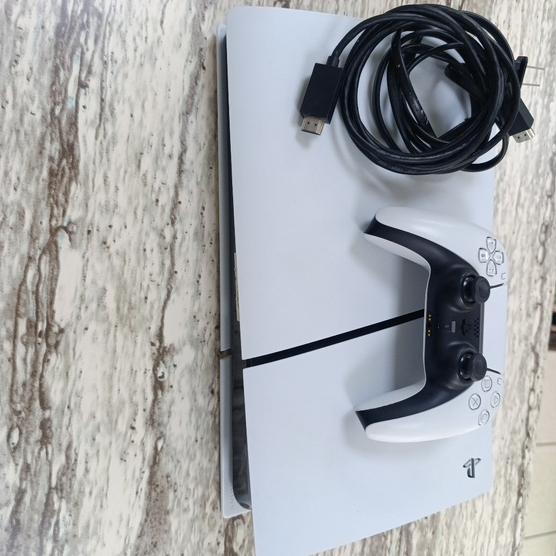 CONSOLA DE VIDEOJUEGO SONY PS5 SLIM 1 TB SSD (SEMINUEVO)