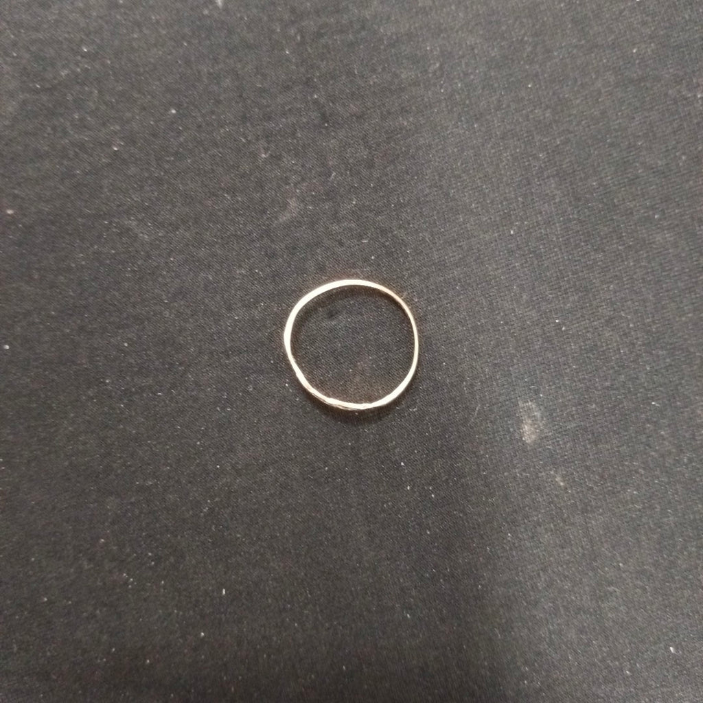 ANILLO ORO 10 K 1.1 GRMS (SEMINUEVO)