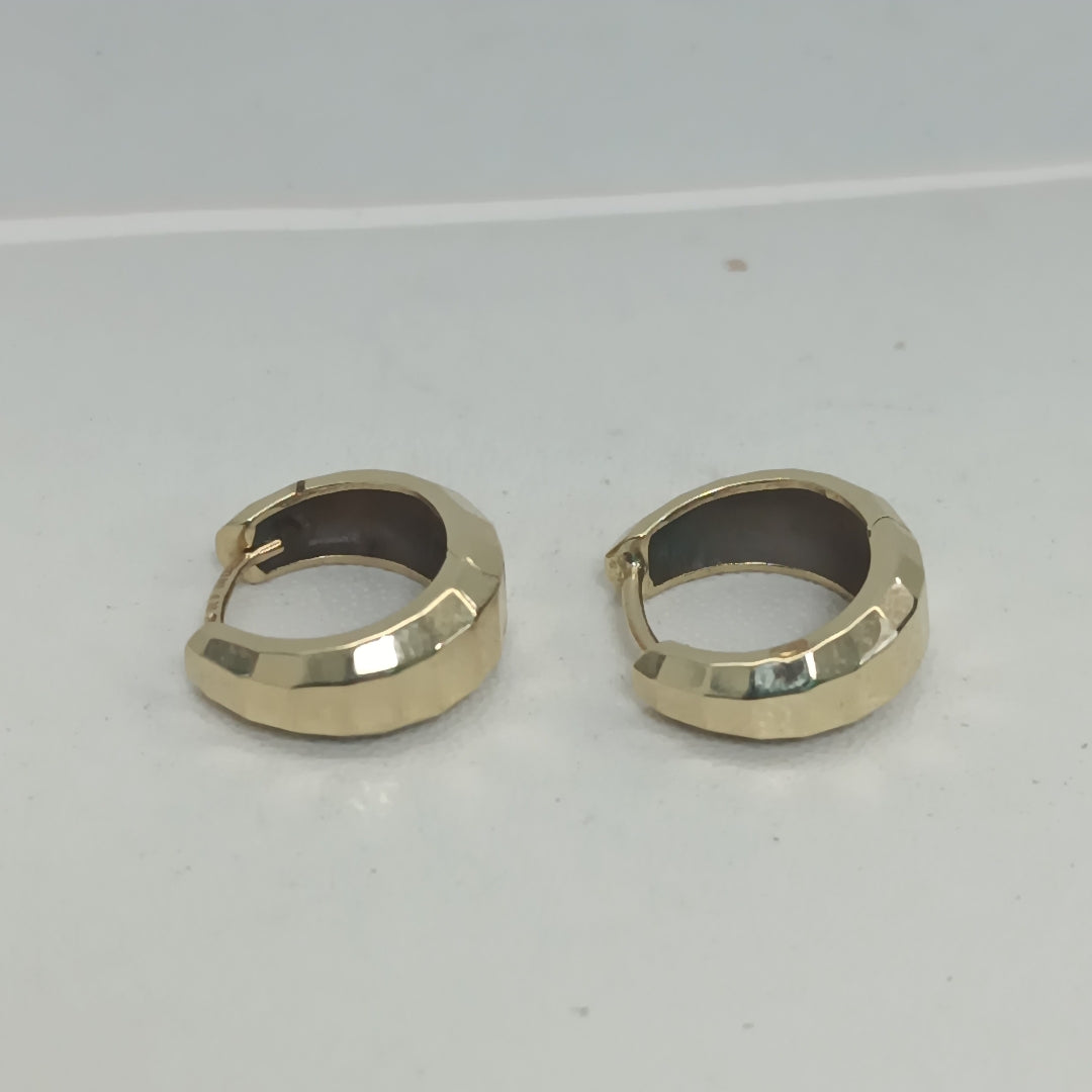 ARRACADAS PAR ORO 14 K 3.1 GRMS (SEMINUEVO)