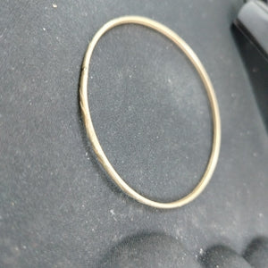 PULSERA RIGIDA ORO 10 K 3.5 GRMS (SEMINUEVO)