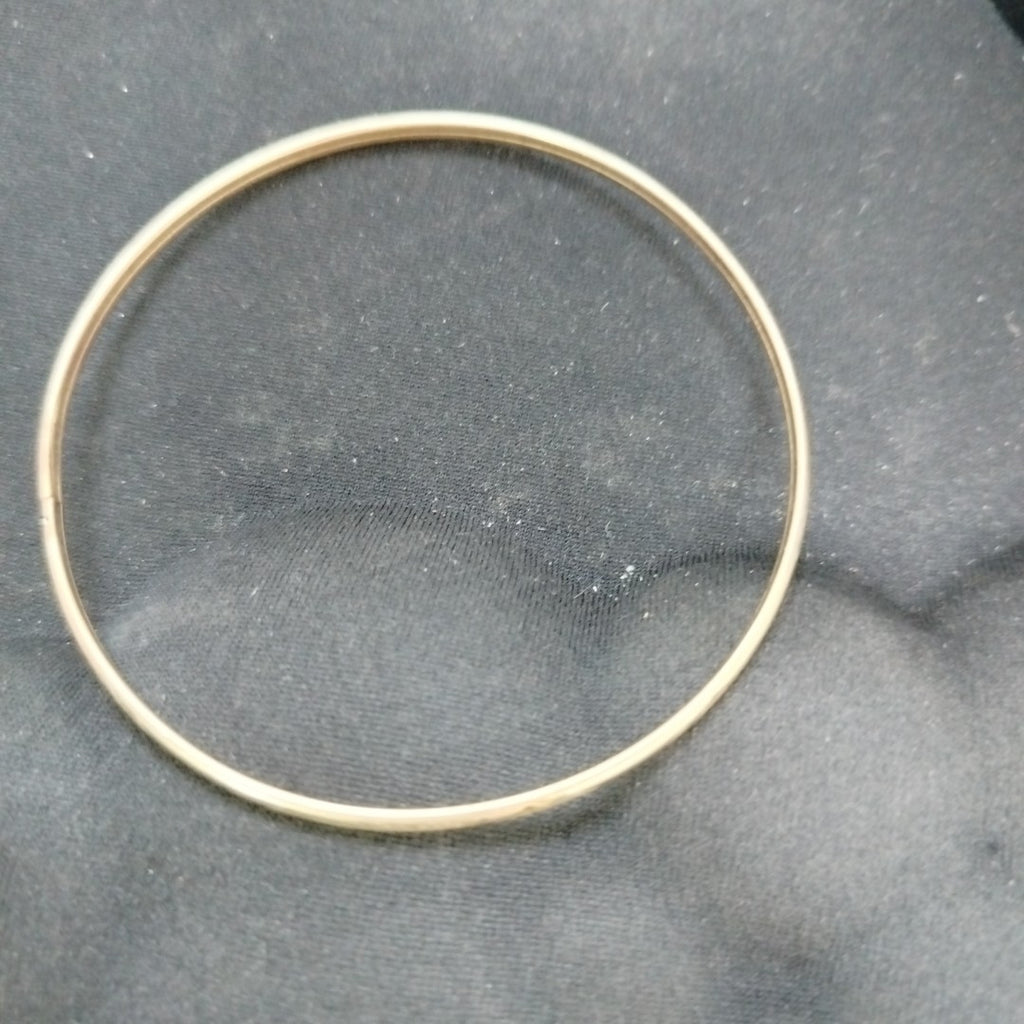 PULSERA RIGIDA ORO 10 K 3.4 GRMS (SEMINUEVO)