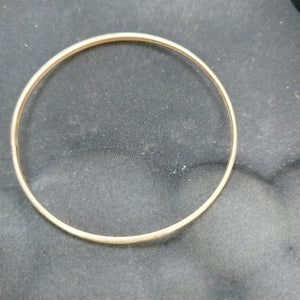 PULSERA RIGIDA ORO 10 K 3.4 GRMS (SEMINUEVO)