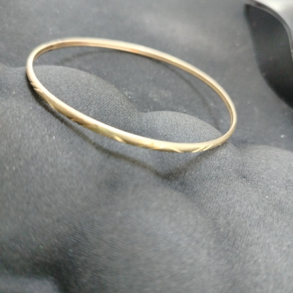 PULSERA RIGIDA ORO 10 K 3.3 GRMS (SEMINUEVO)