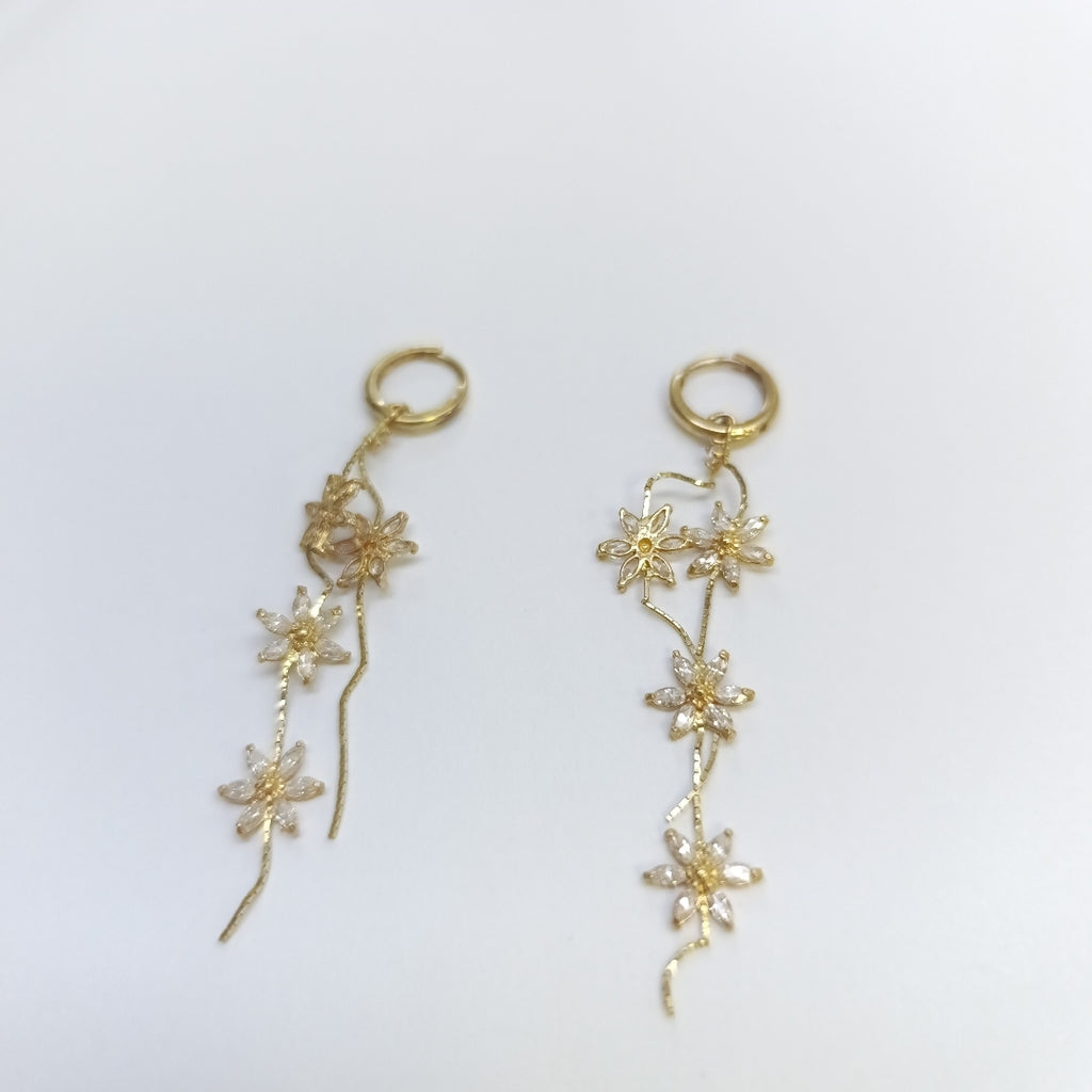 ARETES PAR ORO 14 K 3.4 GRMS (SEMINUEVO)