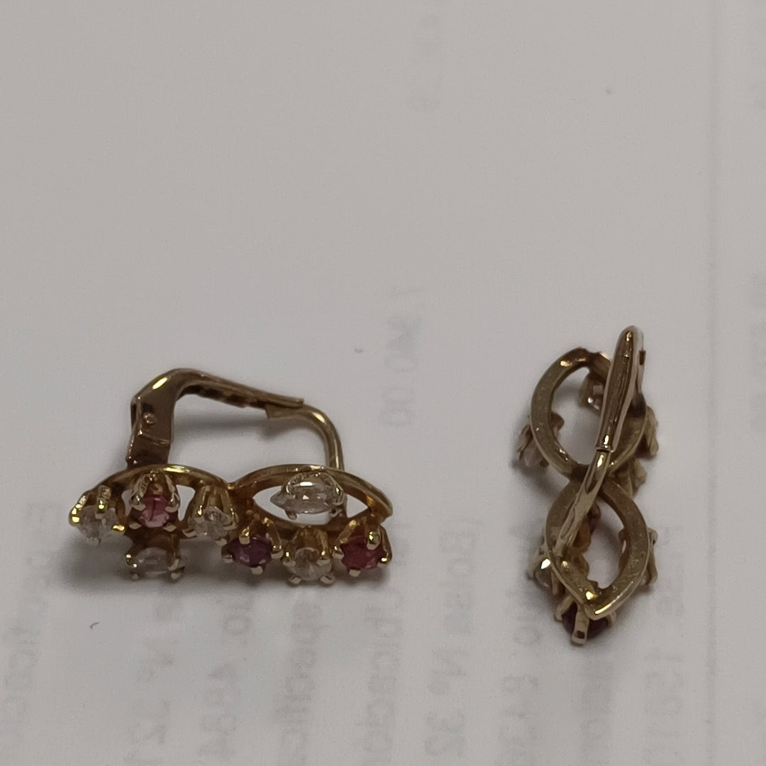 ARETES PAR ORO 14 K 2.6 GRMS (SEMINUEVO)