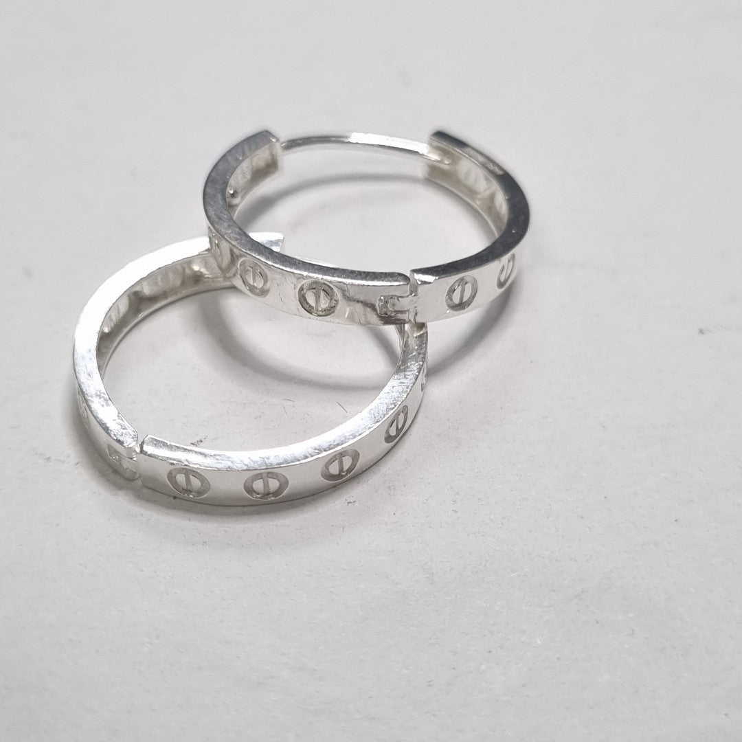 ARETES ARRACADAS FIG TORNILLOS PLATA .925 2.63 GR (NUEVO)