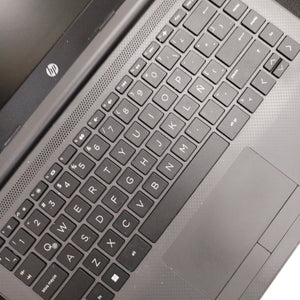 LAPTOP HP 245 G9 (2023) 256 GB SSD 8 GB RAM (SEMINUEVO)