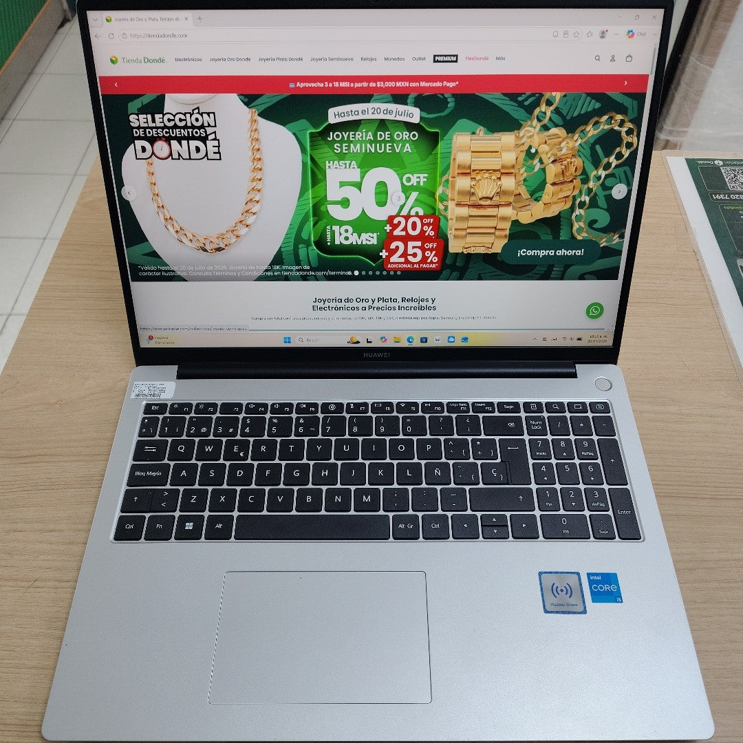 LAPTOP HUAWEI MATEBOOK D16 MCLF-X (2024) 512 GB SSD 8 GB RAM (SEMINUEVO)