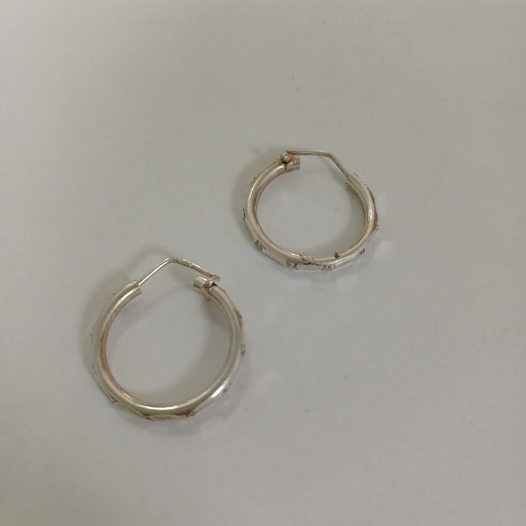 ANILLITO,ARRACADAS PAR,MEDALLA RELIGIOSA PLATA 5,10 GRMS (SEMINUEVO)