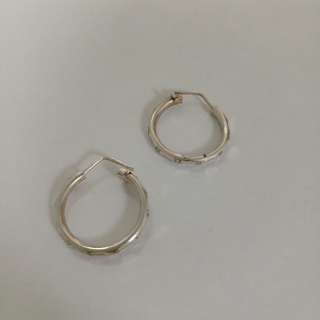 ANILLITO,ARRACADAS PAR,MEDALLA RELIGIOSA PLATA 5,10 GRMS (SEMINUEVO)