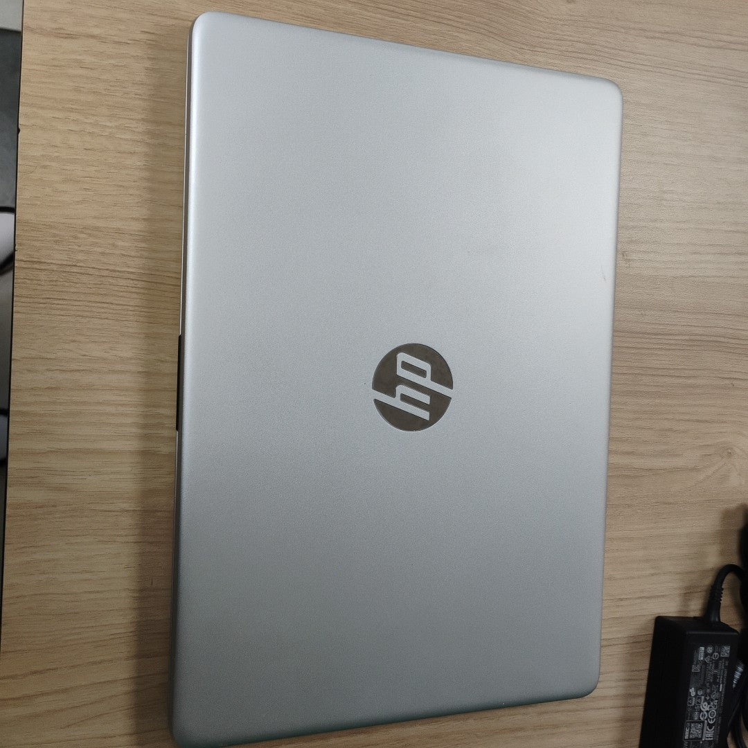 LAPTOP HP 14-DQ0532LA (2024) 128 GB SSD 4 GB RAM (SEMINUEVO)