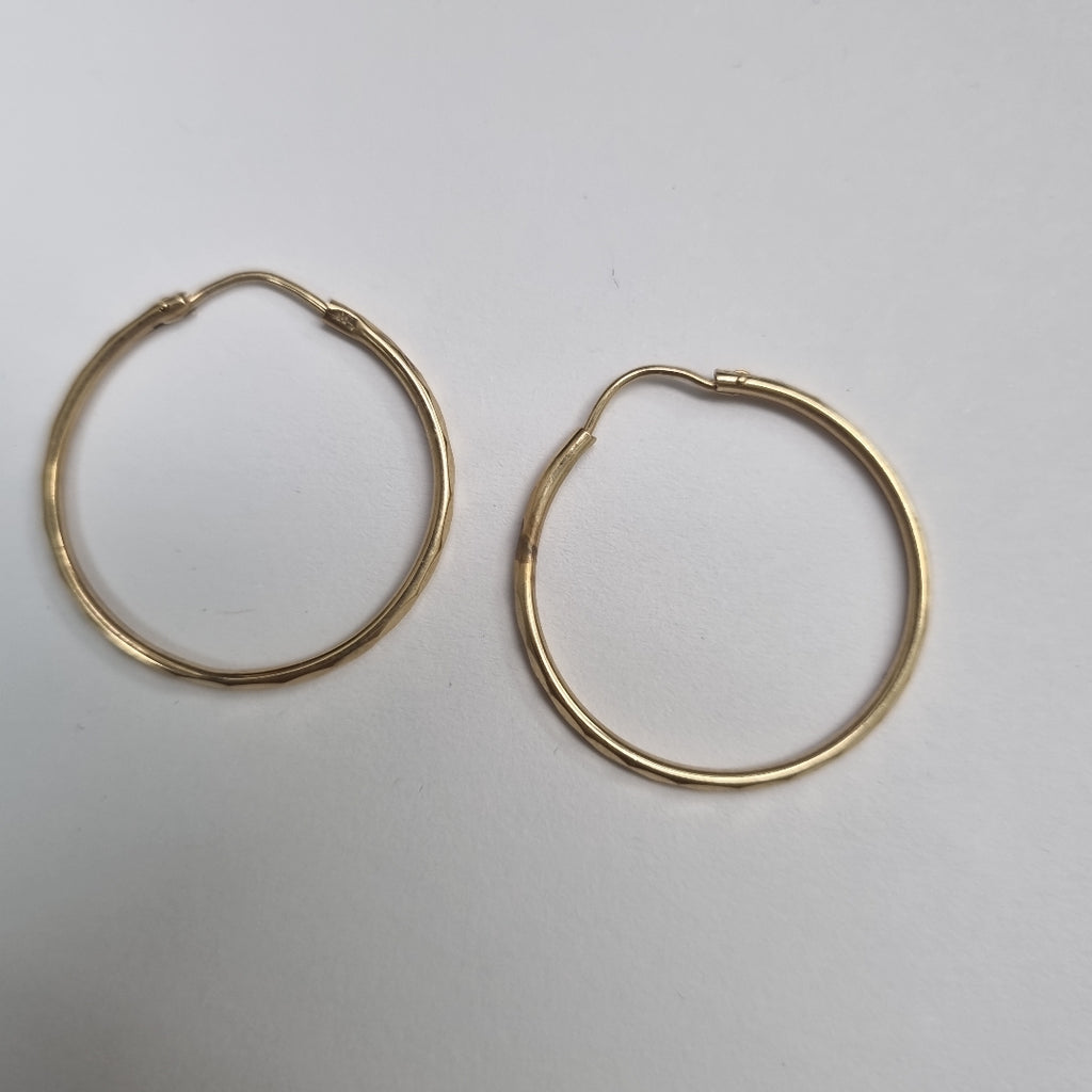 ARRACADAS PAR ORO 14 K 1.6 GRMS (SEMINUEVO)