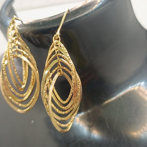 ARETES PAR ORO 14 K 2.6 GRMS (SEMINUEVO)