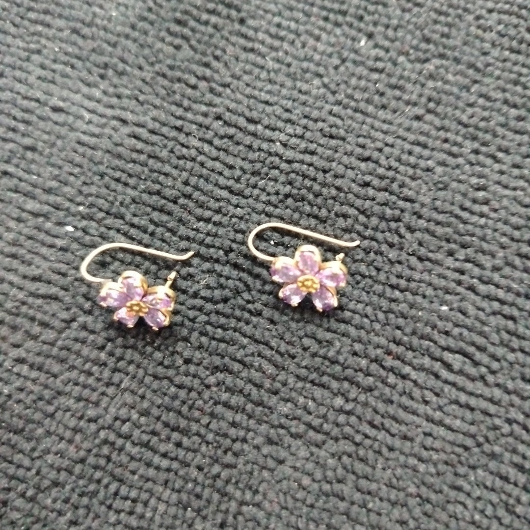 ARETES PAR ORO 8 K 1.9 GRMS (SEMINUEVO)