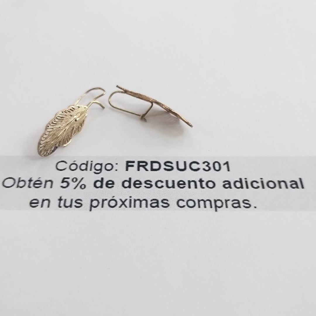 ARETES PAR ORO, ORO MUY BAJO 8 K 3.1 GRMS (SEMINUEVO)