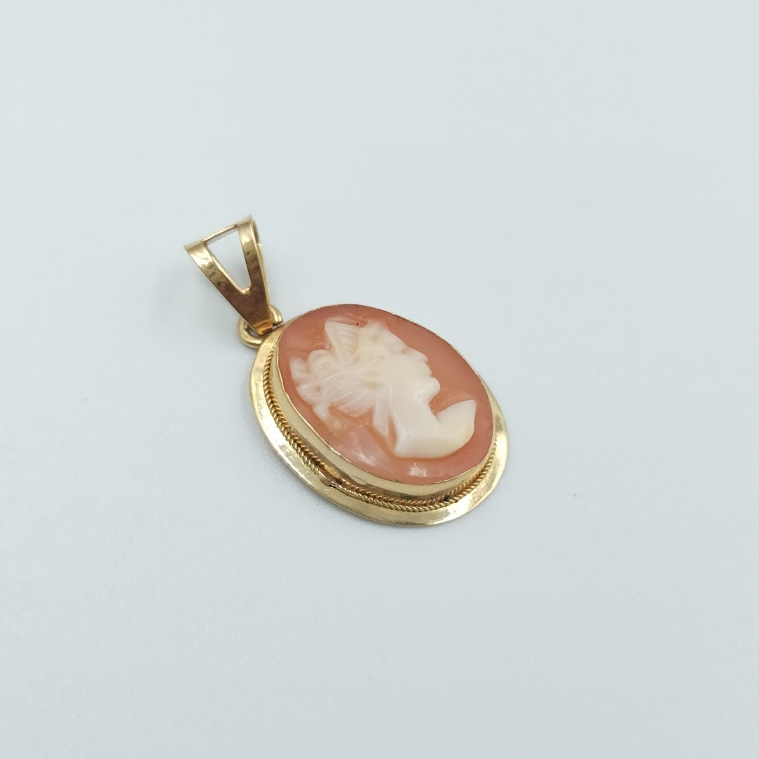 DIJE ORO 18 K 1.4 GRMS (SEMINUEVO)