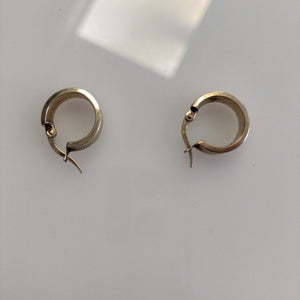 ARRACADAS PAR ORO 14 K 1.6 GRMS (SEMINUEVO)