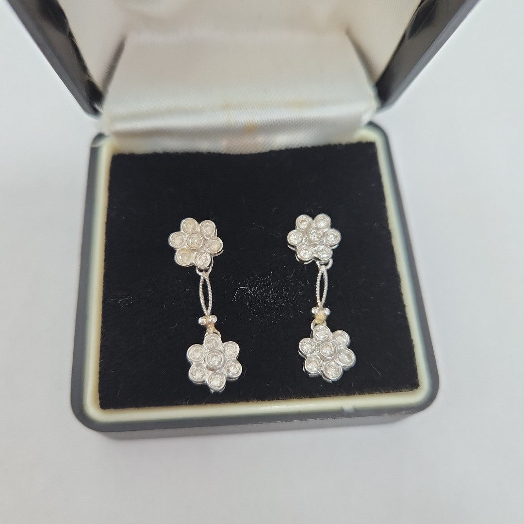BROQUELES PAR ORO BLANCO 14 K 3 GRMS (SEMINUEVO)