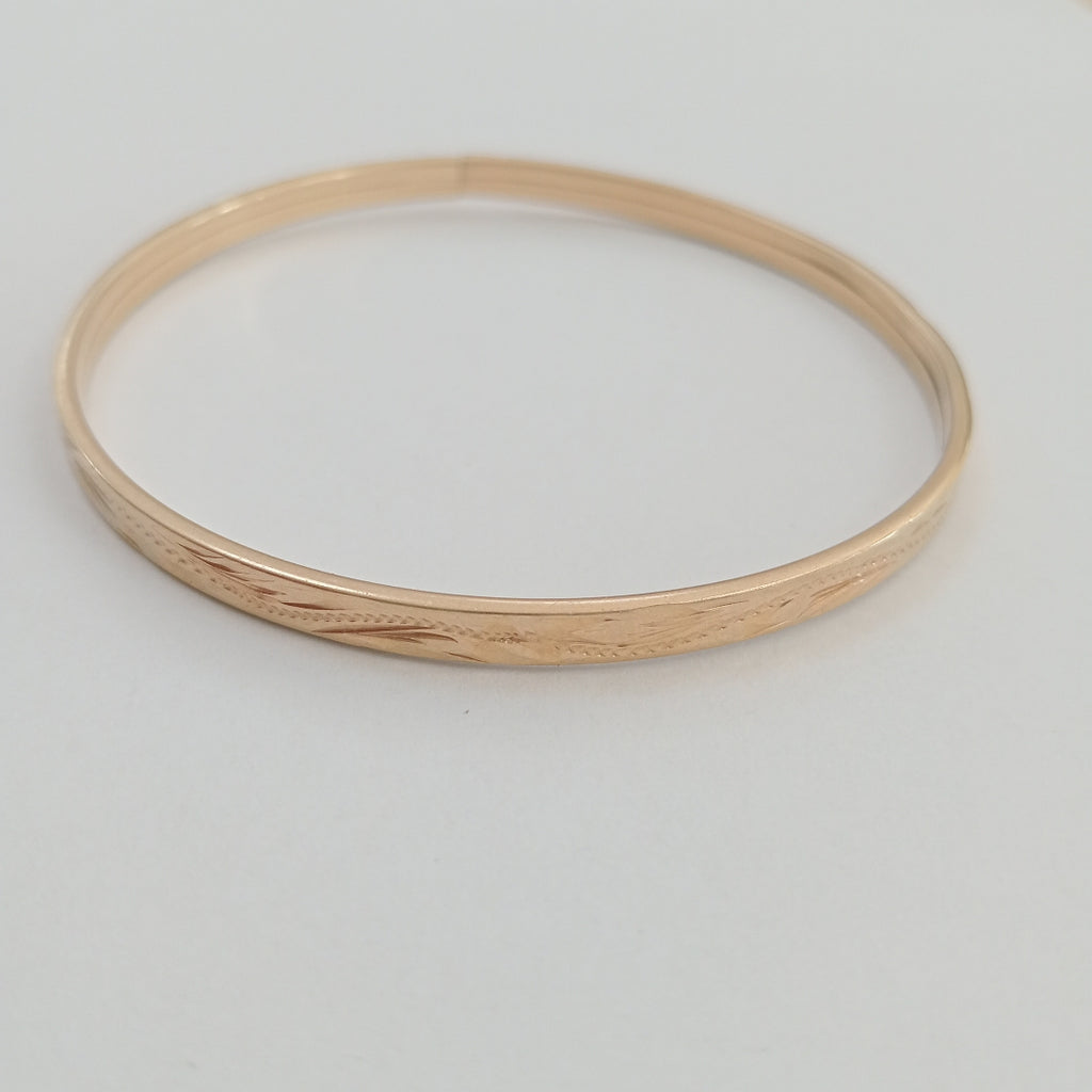 PULSERA RIGIDA ORO 10 K 5.4 GRMS (SEMINUEVO)