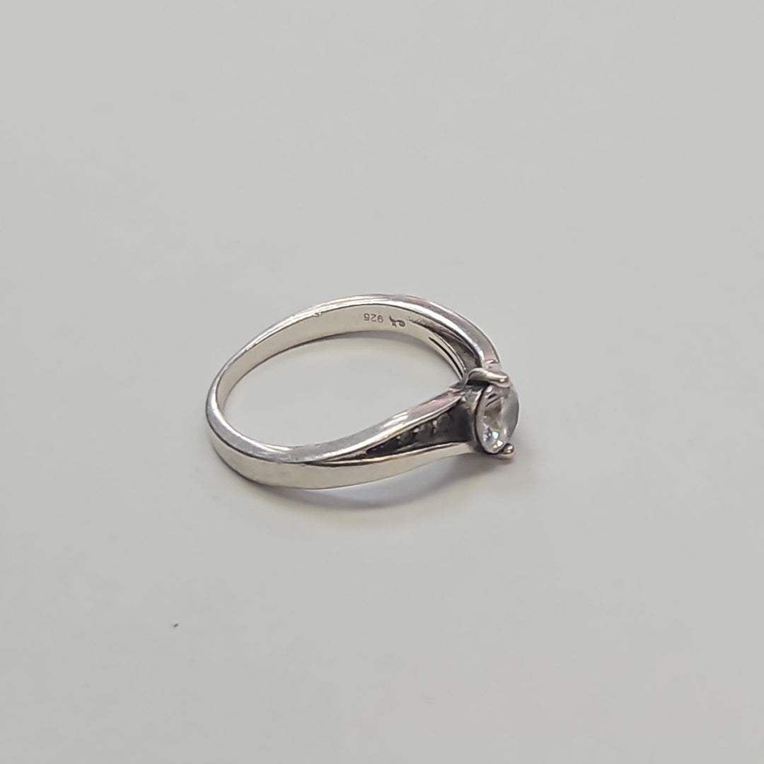ANILLITO PLATA 2.7 GRMS (SEMINUEVO)