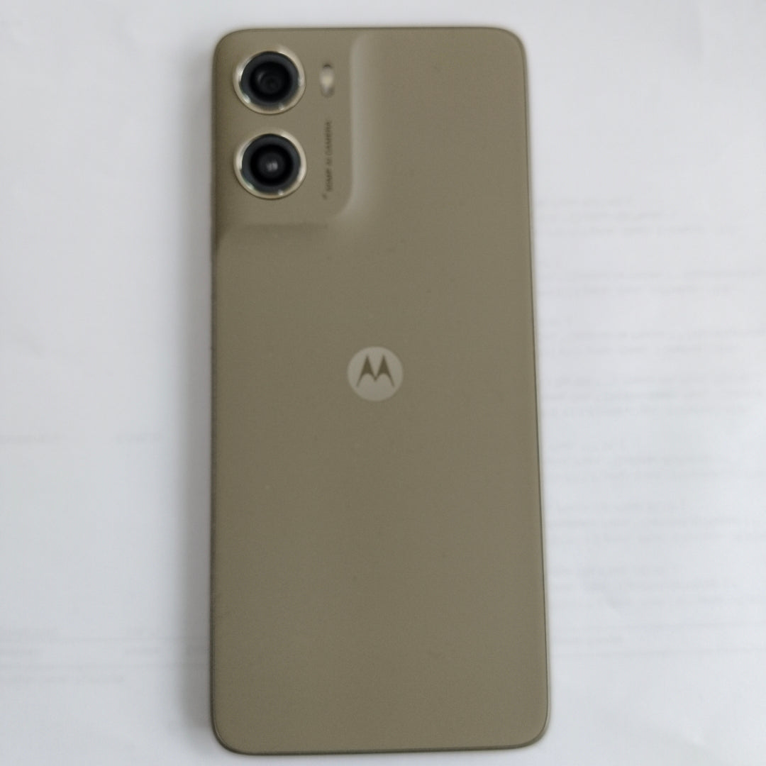 CELULAR MOTOROLA MOTO G06 XT2535-2 (2025) 128 GB 4 GB RAM (SEMINUEVO)