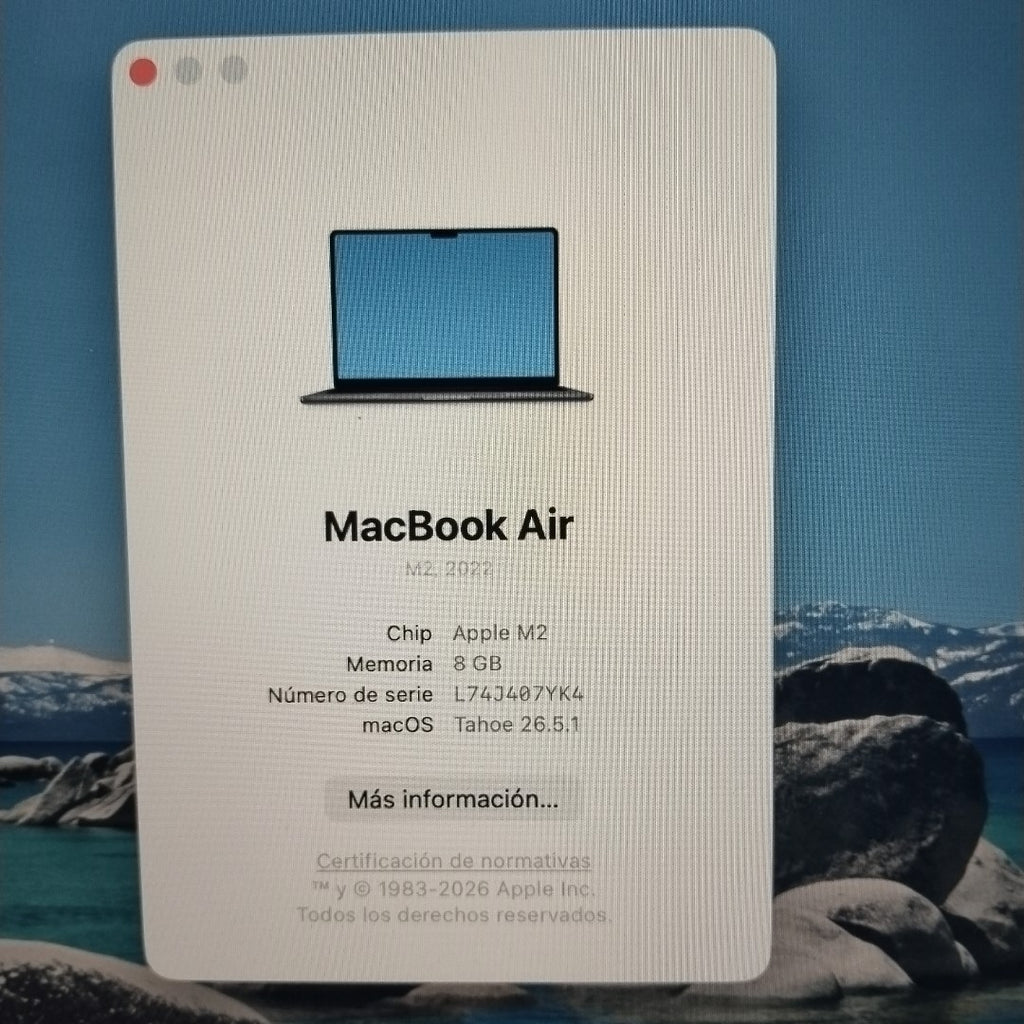 LAPTOP APPLE MACBOOK AIR 13" 2022 3.49 A2681 (8 CPU/8 GPU) 256 GB SSD 8 GB RAM (SEMINUEVO)