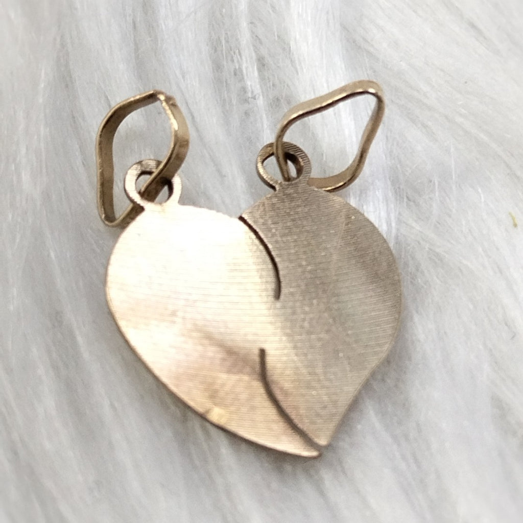DIJE ORO 10 K 0.8 GRMS (SEMINUEVO)
