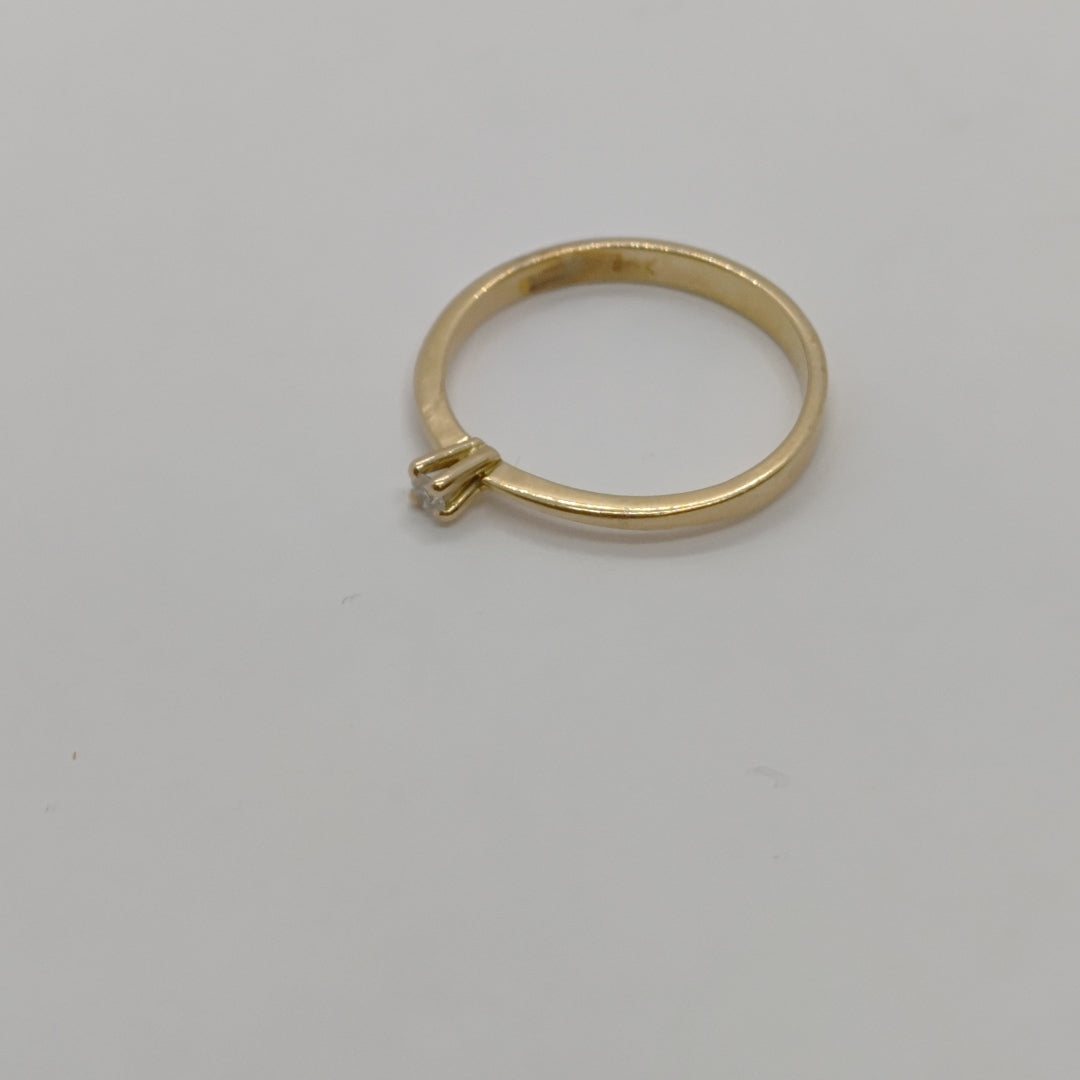 SOLITARIO ORO 14 K 1.8 GRMS (SEMINUEVO)