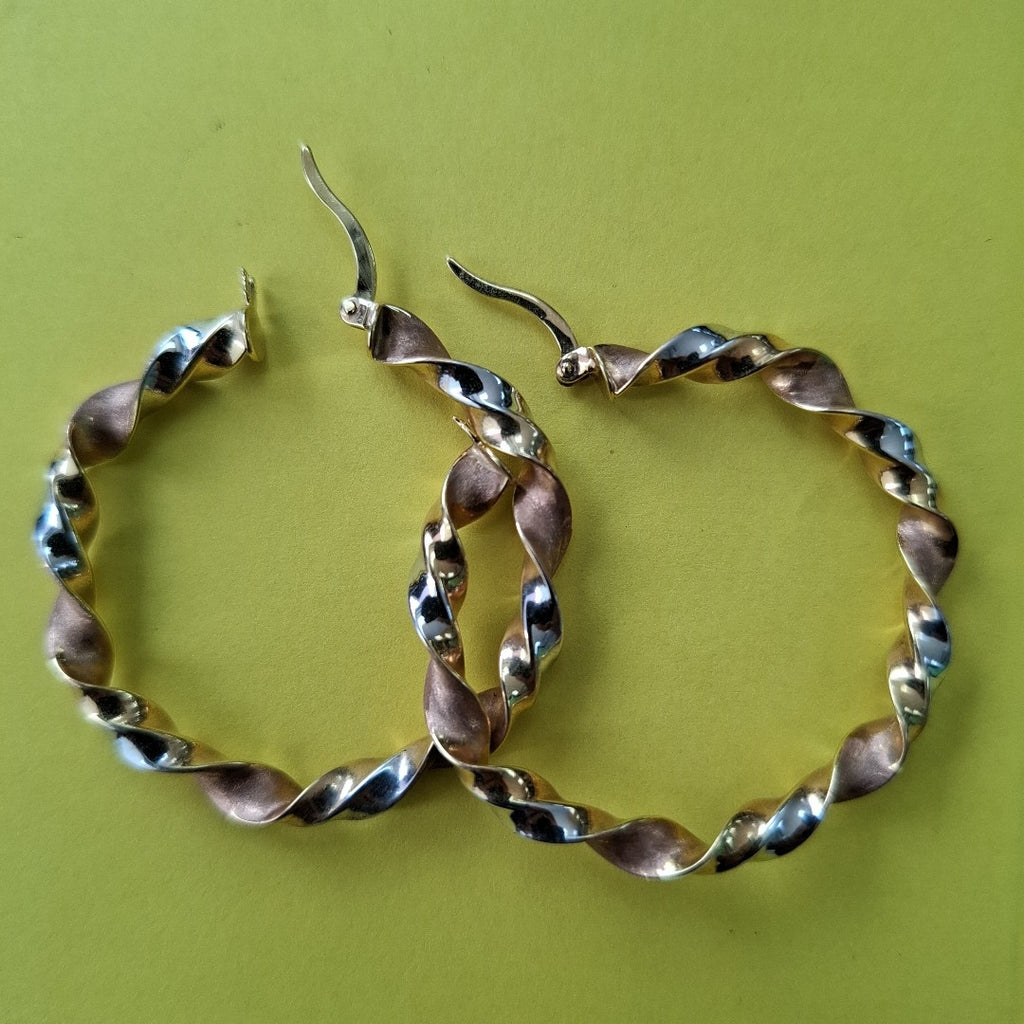 ARETES PAR ORO 10 K 3.2 GRMS (SEMINUEVO)