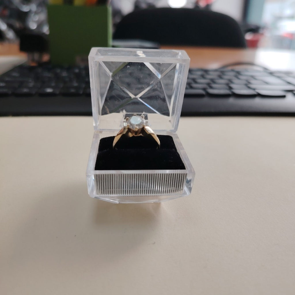 SOLITARIO ORO 14 K 3.5 GRMS (SEMINUEVO)