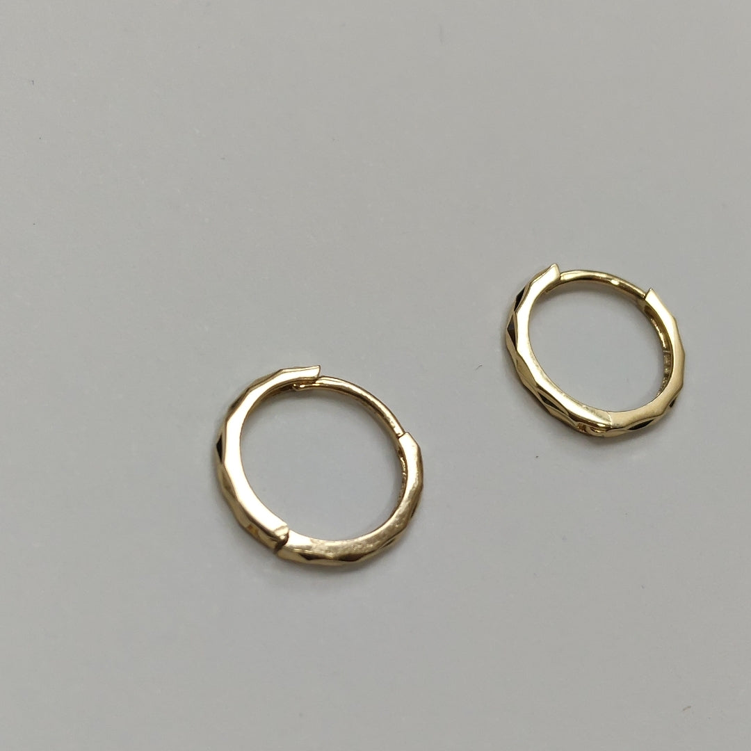 HUGGIES ORO 14K 0.7 (NUEVO)