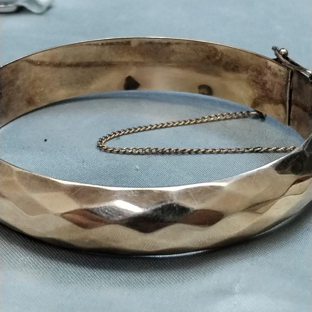 PULSERA RIGIDA ORO 10 K 20.7 GRMS (SEMINUEVO)